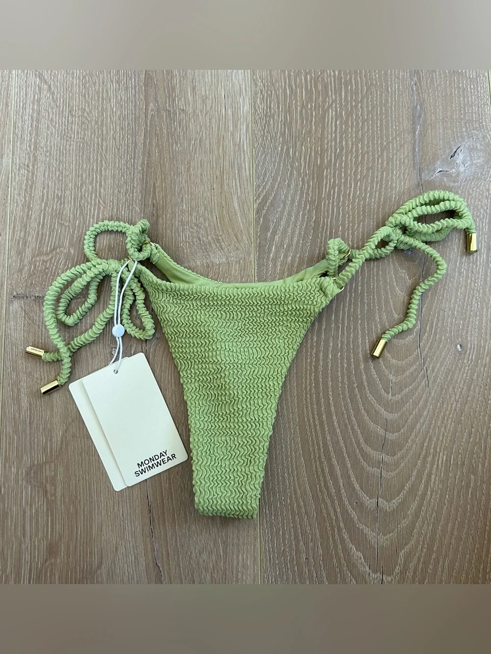 NWT New Monday Swimwear Hanalei Top and Hanalei Bottom in Avocado Crinkle Size P